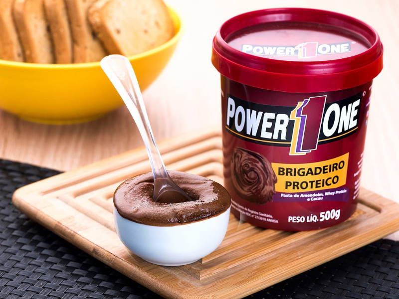 BRIGADEIRO PROTEICO PASTA DE AMENDOIM WHEY PROTEIN E CACAU 500G - POWER1ONE - www.outletsuplementos.com.br