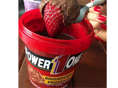 BRIGADEIRO PROTEICO PASTA DE AMENDOIM WHEY PROTEIN E CACAU 500G - POWER1ONE - www.outletsuplementos.com.br